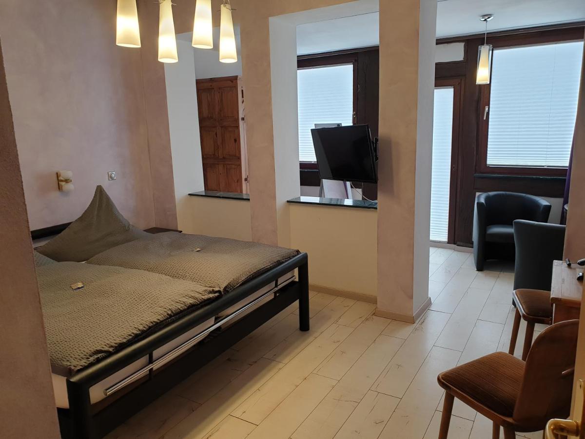 האמלן Hotel Altstadtwiege מראה חיצוני תמונה